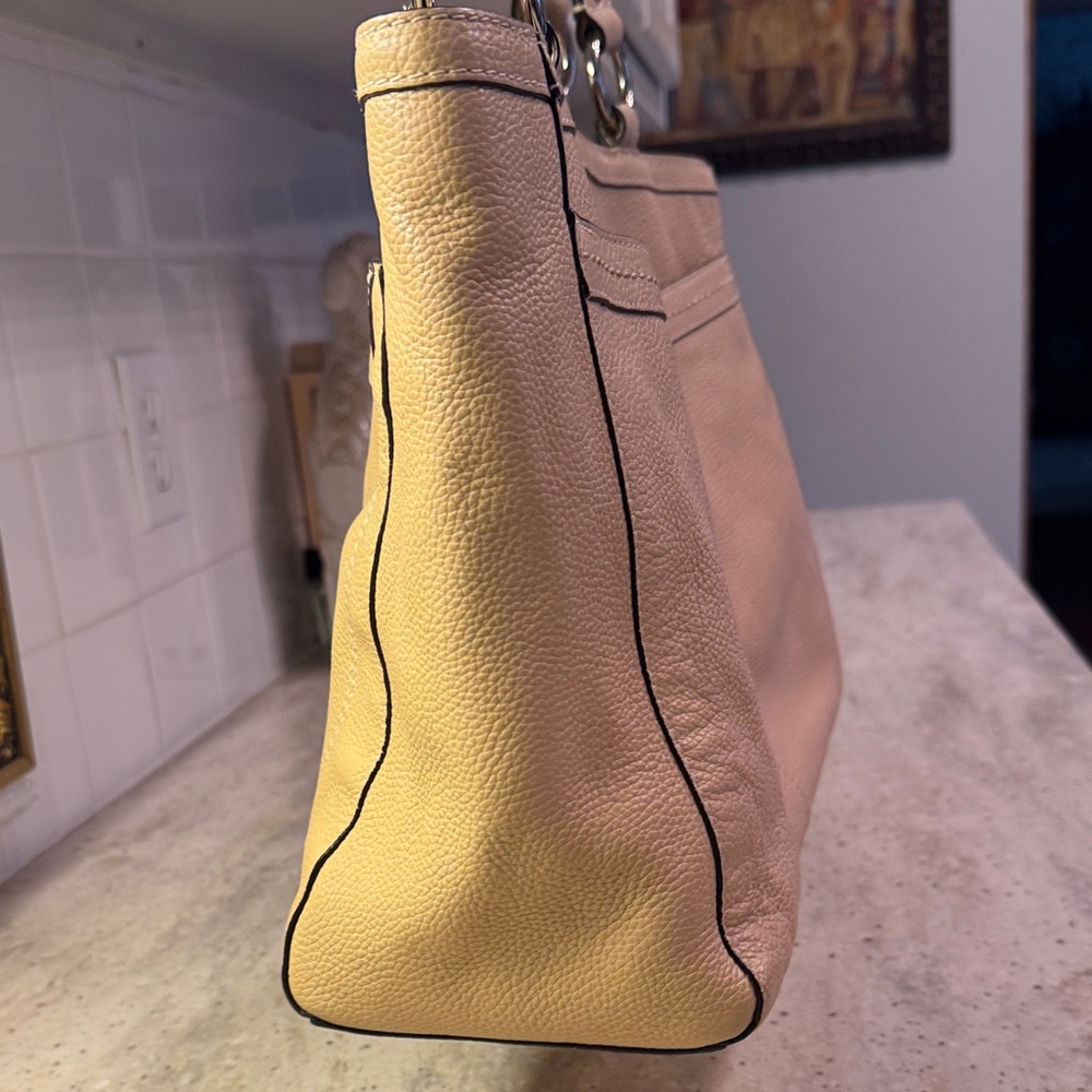 Coach Beige Leather Tote Bag - Picture 5 of 15
